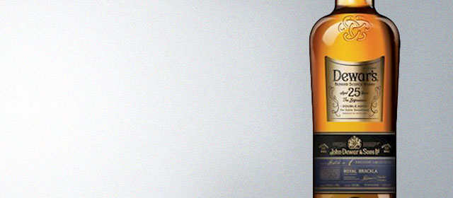 ウイスキー Dewar's 25 Years Old 700ml 9AB41B7A-7AF3-4464-AAD5-