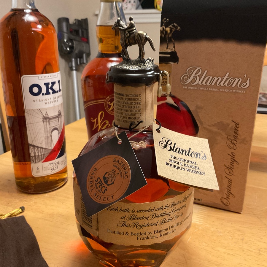 Blanton's Original Single Barrel Bourbon Whiskey Sazerac Barrel Select (Spec's Barrel # 563) Dump Date 11-9-2023 Warehouse H