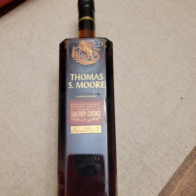 Thomas & Moore