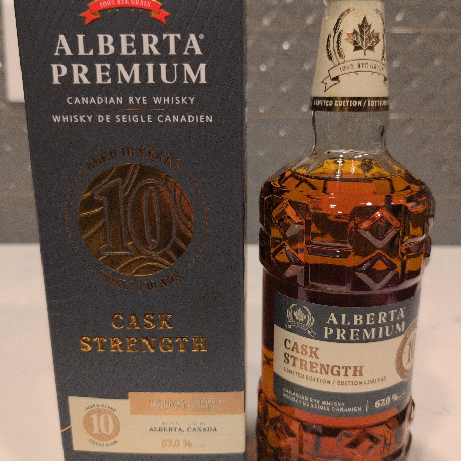 Alberta Premium Aged 10 Years Cask Strength (2025)