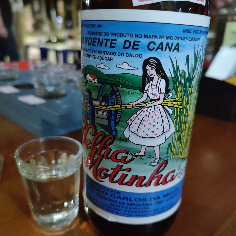 Aguardente de Cana Velha Motinha Umburana