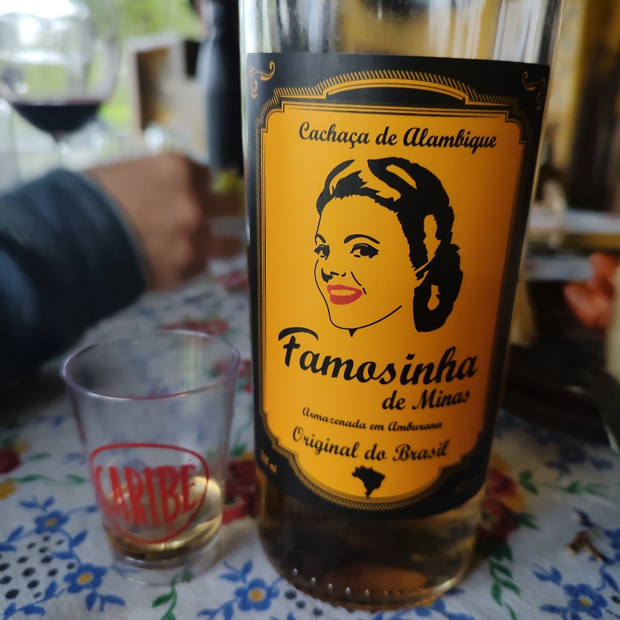 CACHAÇA FAMOSINHA DE MINAS
