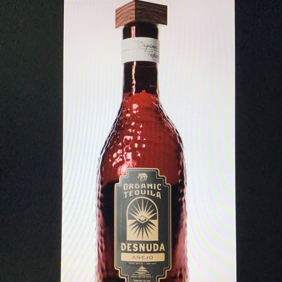 Desnuda Añejo