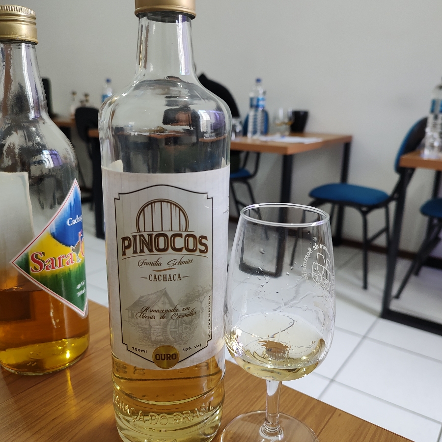 CACHAÇA PINOCOS OURO CARVALHO EUROPEU