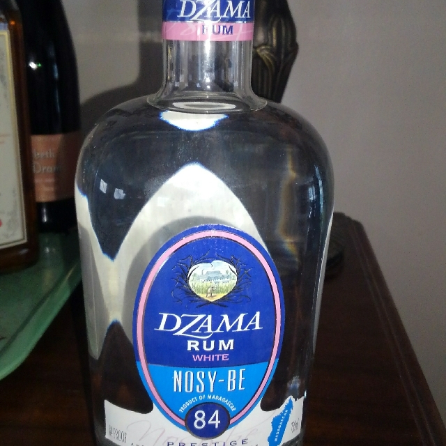 Dzama Nosy-Be White