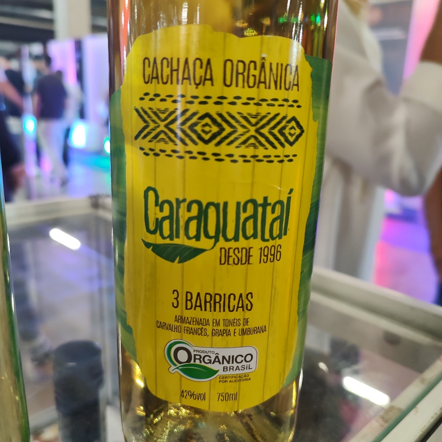 CACHAÇA CARAGUATAI BLEND 3 MADEIRAS