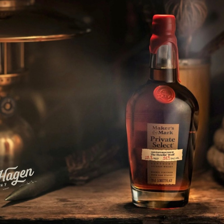 Maker's Mark Private Select Oak Stave Selection by the Howlin' Wolf