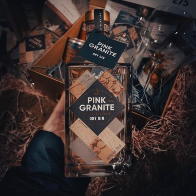 Pink Granite 'The Stonemason' London Dry Gin