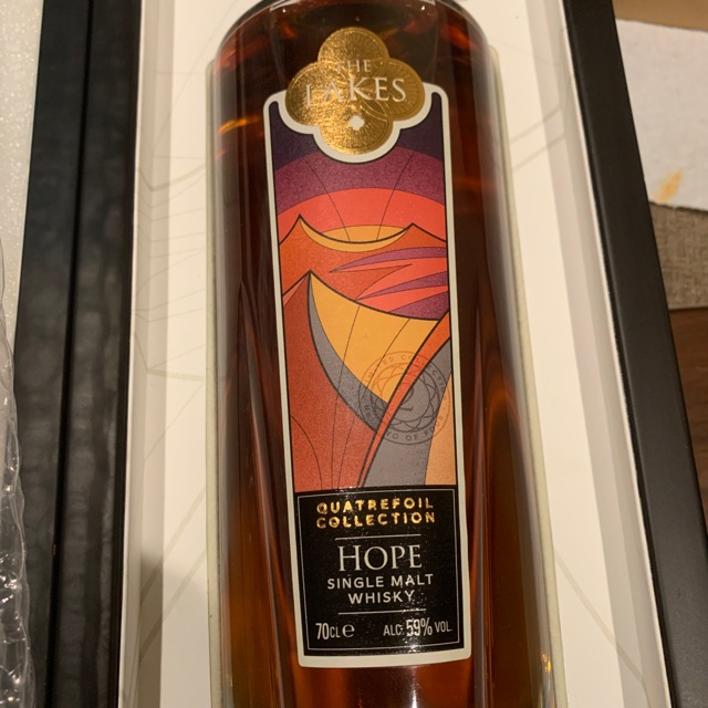 The Lakes Quatrefoil Collection HOPE
