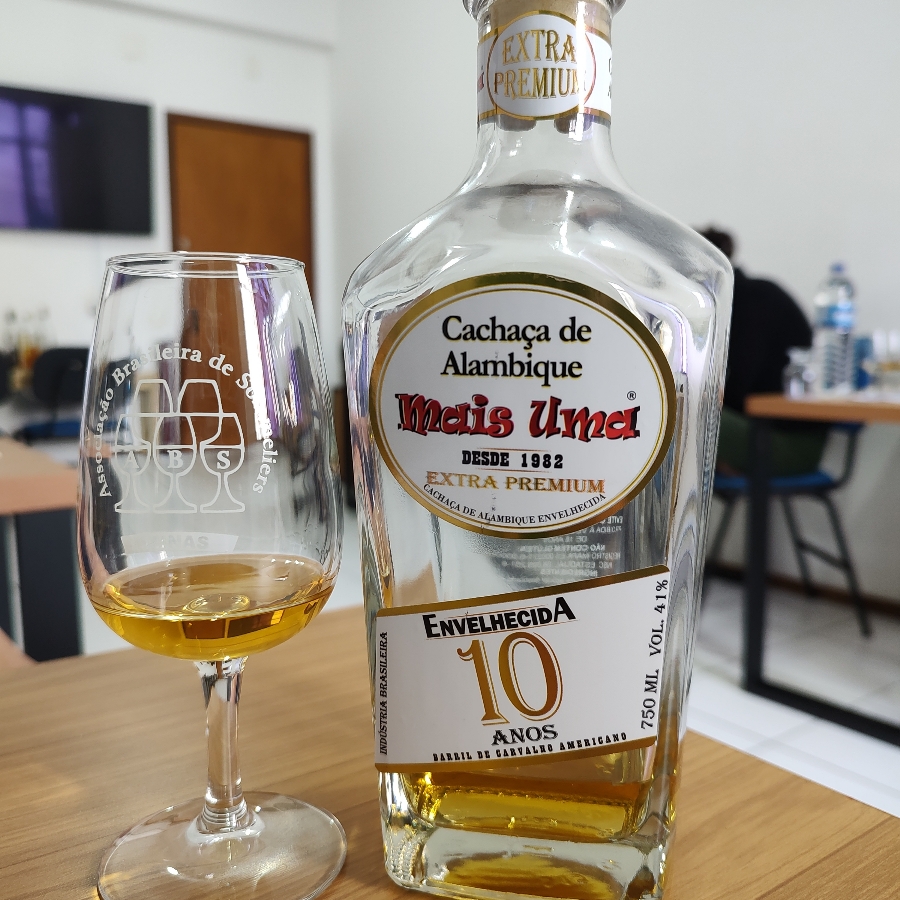 CACHAÇA MAIS UMA EXTRA PREMIUM 10 ANOS