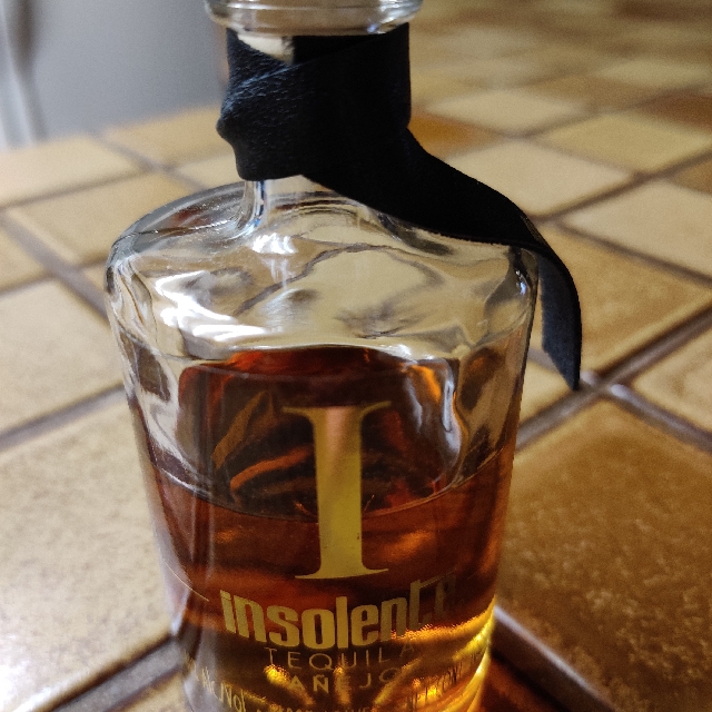 Insolente Añejo