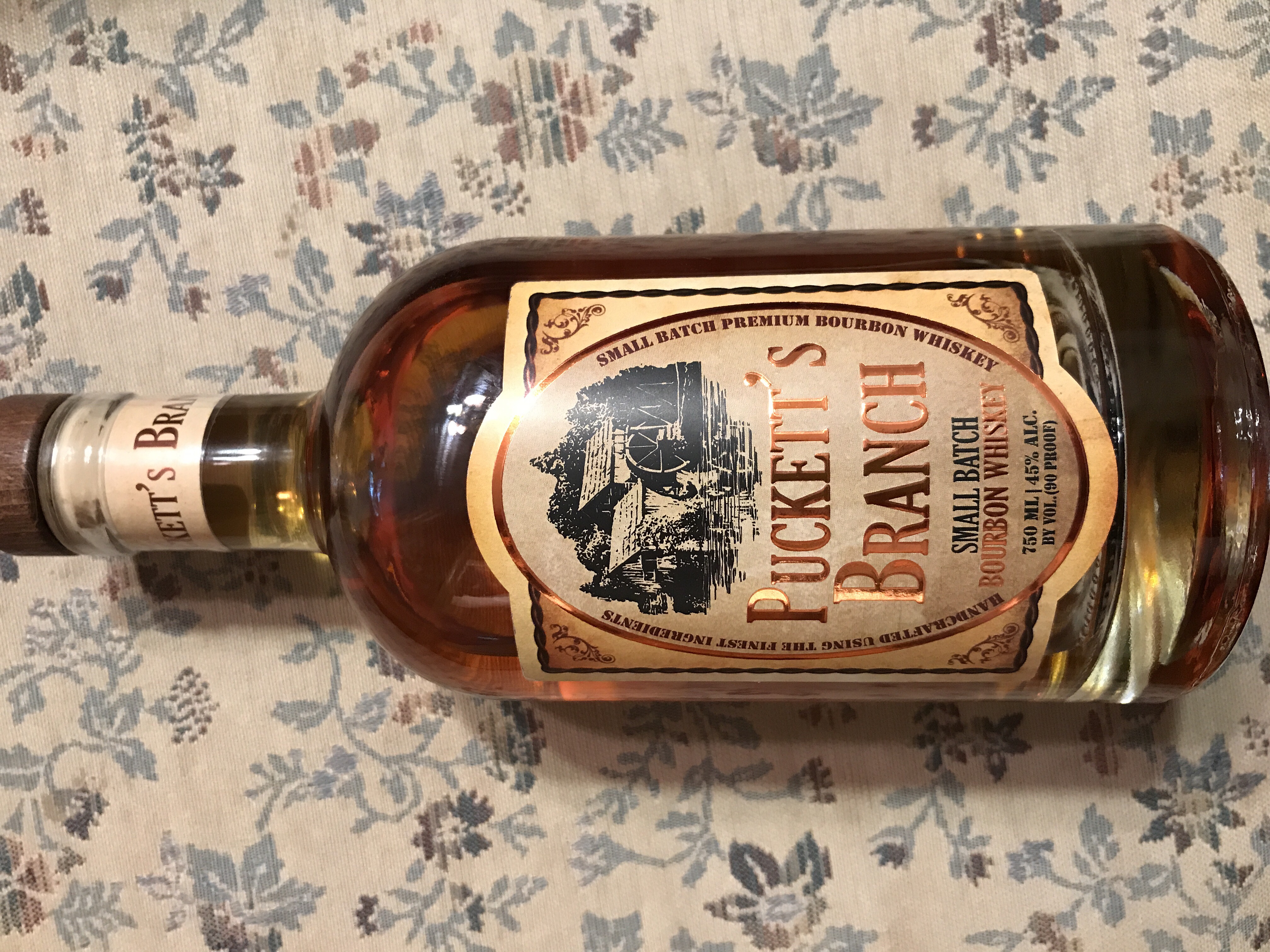 Puckett's Branch Small Batch Bourbon Whiskey