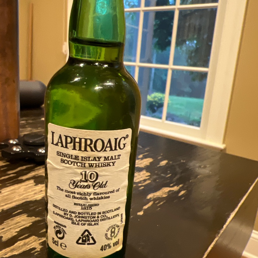 Laphroaig pre-warrant 10yr 1990