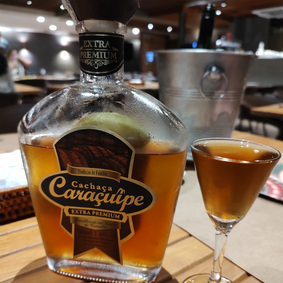 CACHAÇA CARAÇUIPE EXTRA PREMIUM
