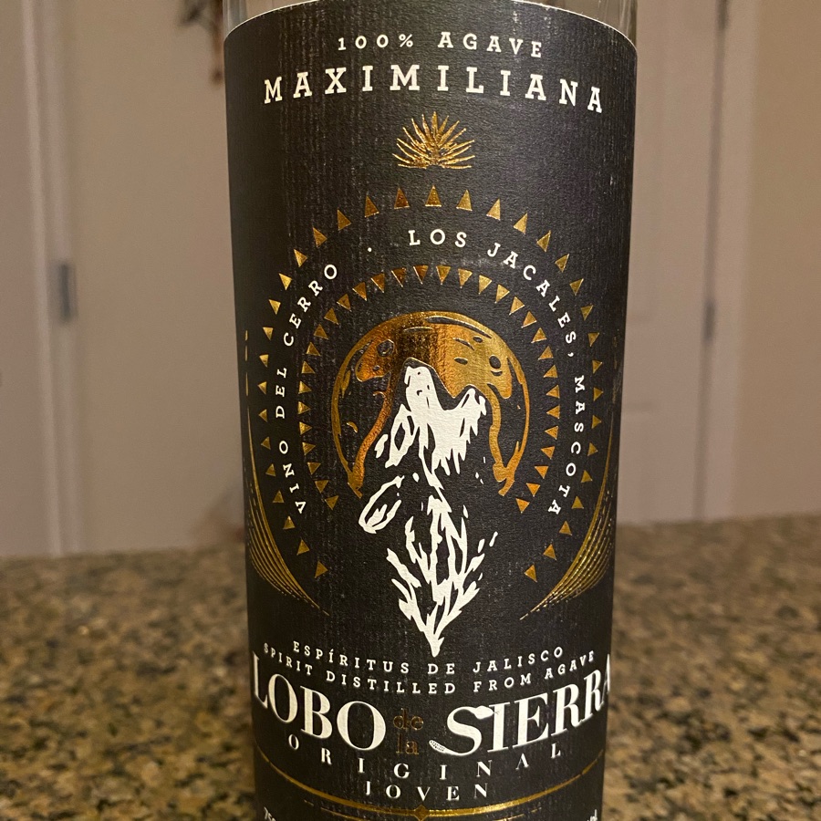 Lobo de la Sierra Raicilla