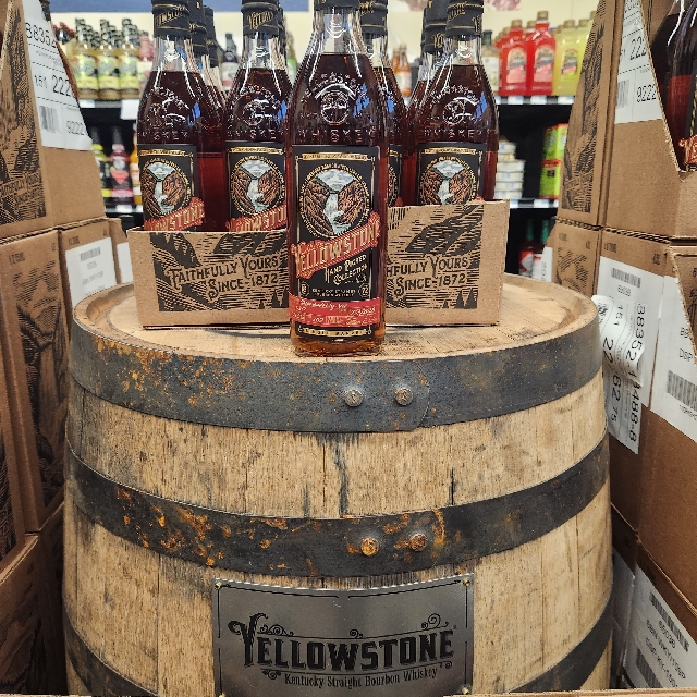 Yellowstone Bourbon (Crossroads Hy-Vee) Single Barrel