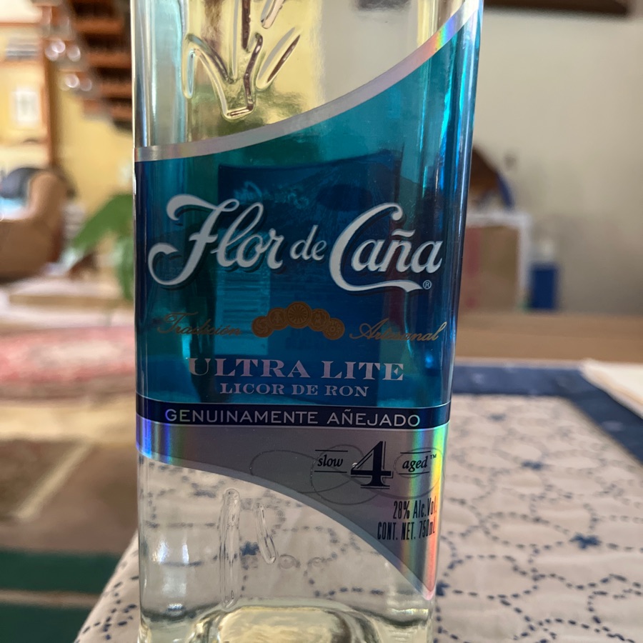 Flor de Caña Ultra Lite