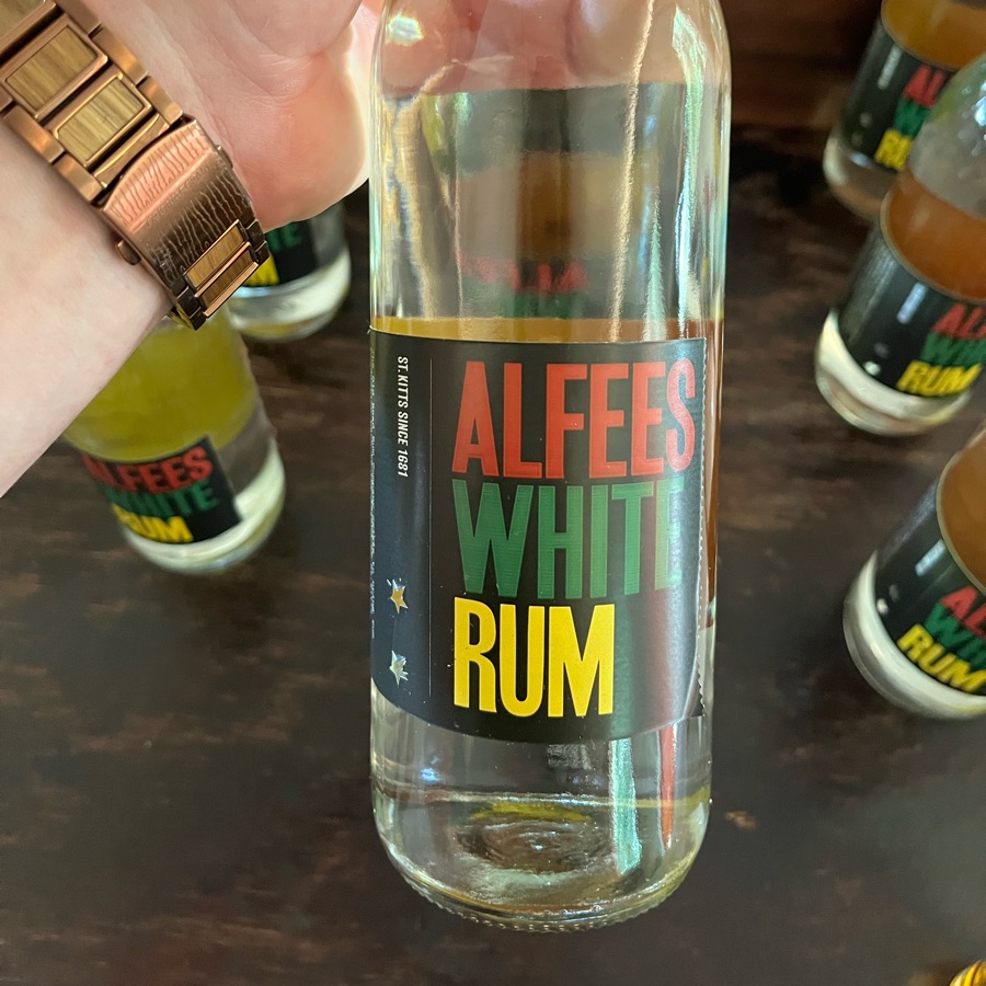 Alfees White Rum