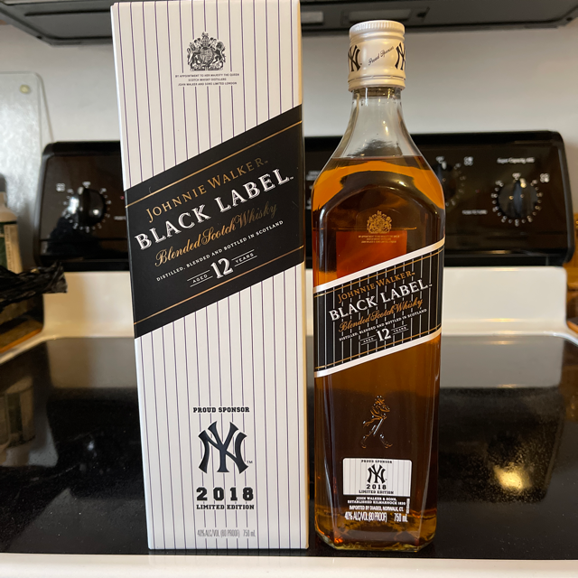Johnnie Walker Black Label (2018 NYY Limited Edition)