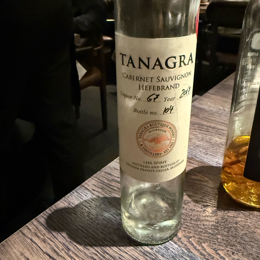 Tanagra Hefebrand