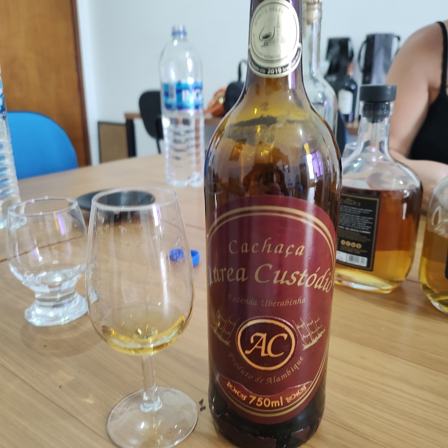 CACHAÇA AUREA CUSTODIO OURO 3 ANOS