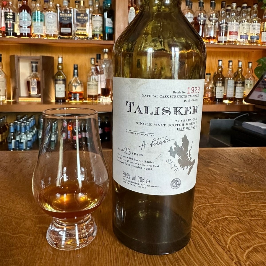 Talisker 25yo Natural Cask Strength, vintage 1975, bottled in 2001