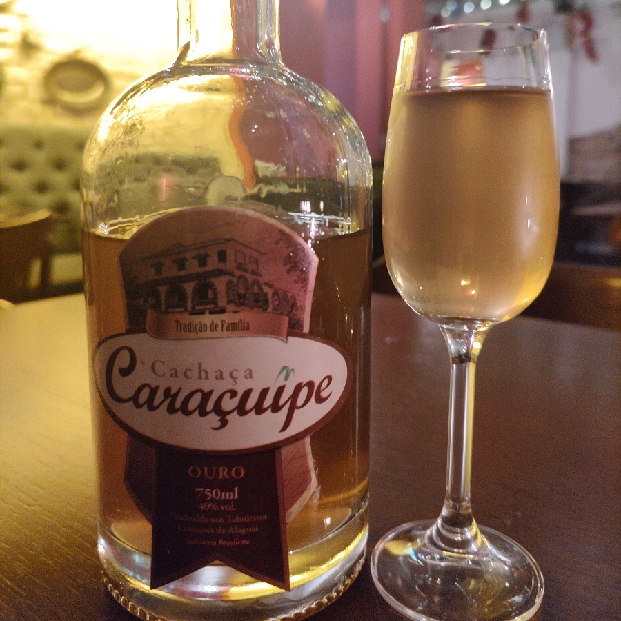 CACHAÇA CARAÇUIPE OURO