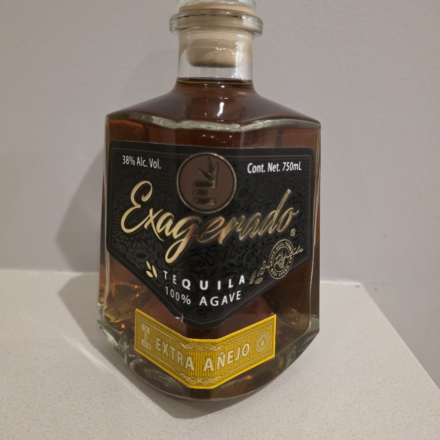 Exagerado Extra Anejo tequila