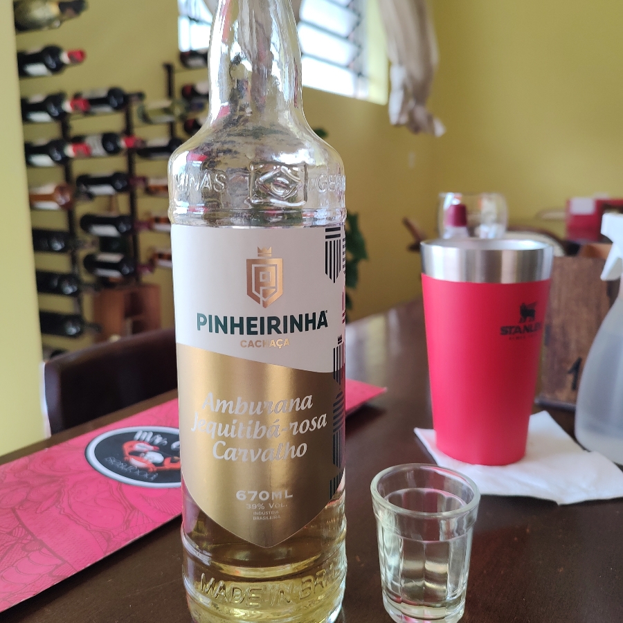 CACHAÇA PINHEIRINHA BLEND AMBURANA JEQUITIBÁ ROSA & CARVALHO