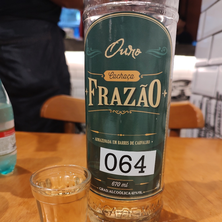 CACHAÇA FRAZÃO OURO CARVALHO