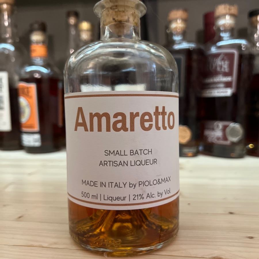 Piolo & Max Amaretto