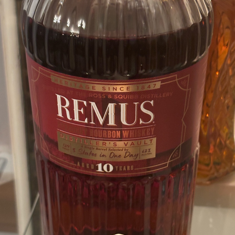 Remus Distiller's Vault 10 Year Single Barrel