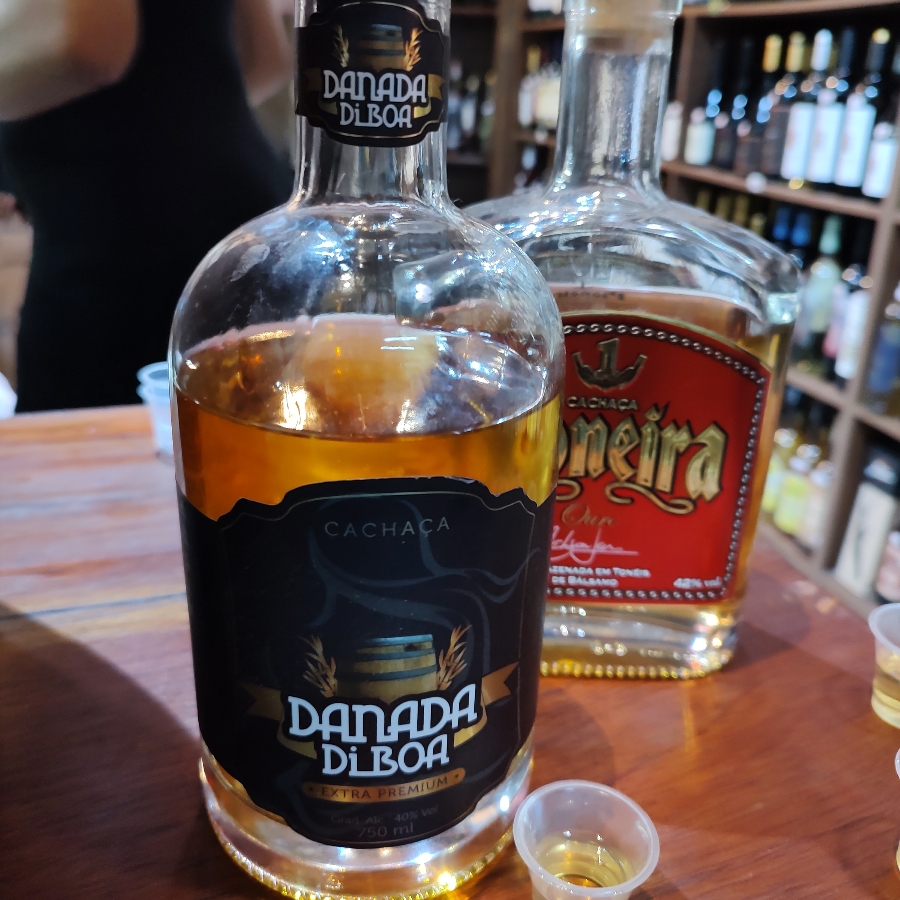 CACHAÇA DANADA DI BOA EXTRA PREMIUM CARVALHO E AMBURANA