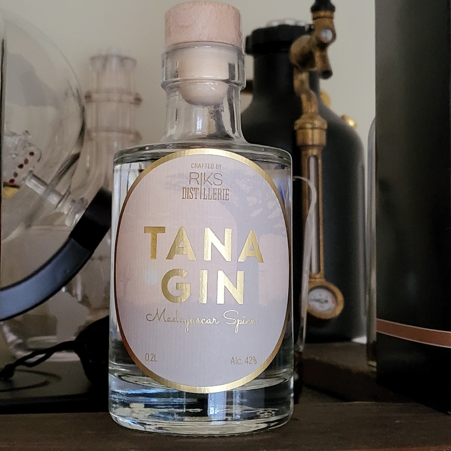 Tana Gin