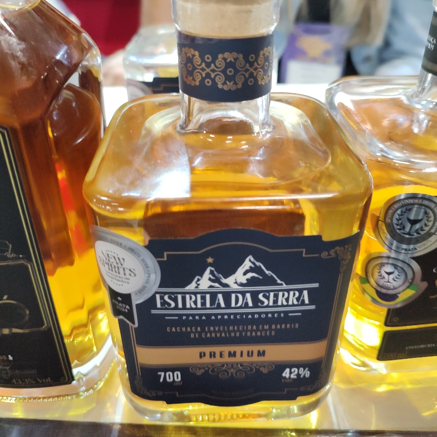 CACHAÇA ESTRELA DA SERRA PREMIUM CARVALHO