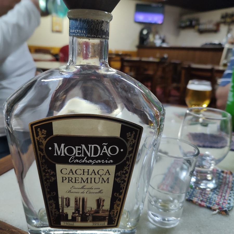 CACHAÇA MOENDÃO PREMIUM BLEND CARVALHO AMERICANO E FRANCÊS