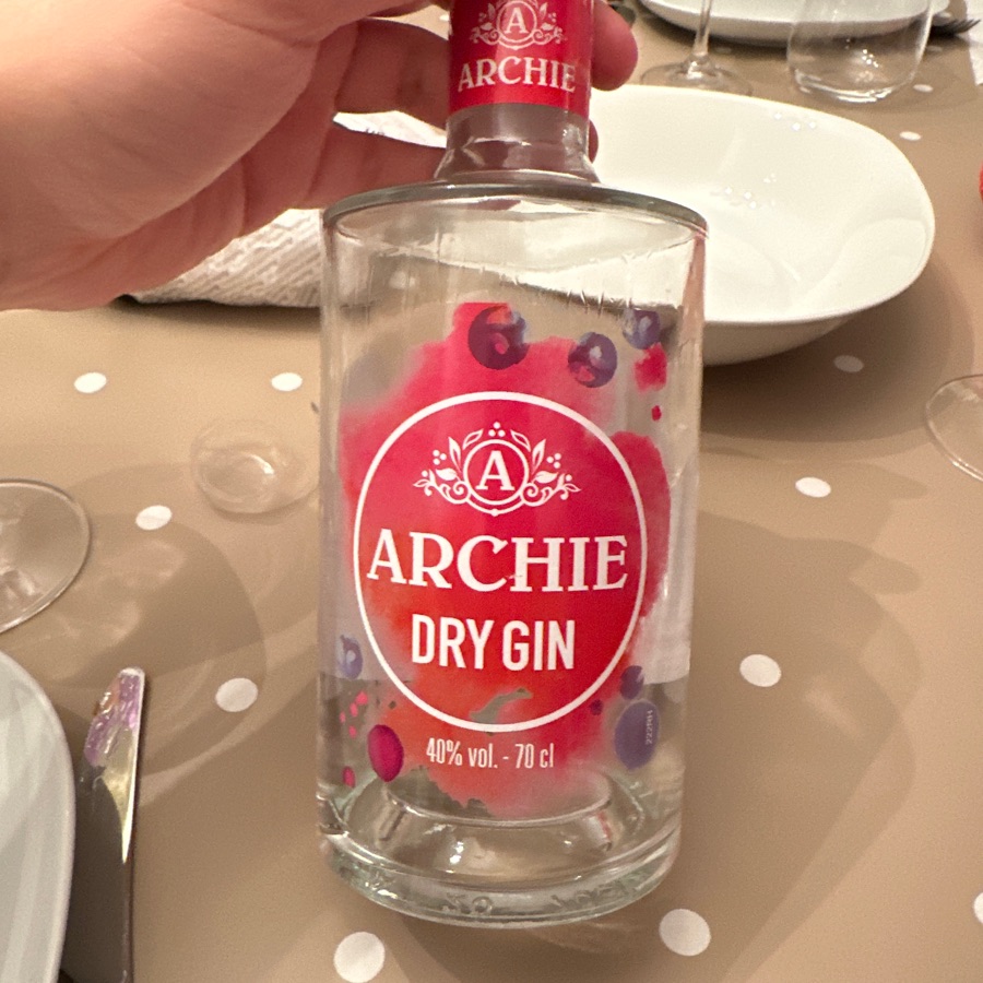 Archie Dry Gin