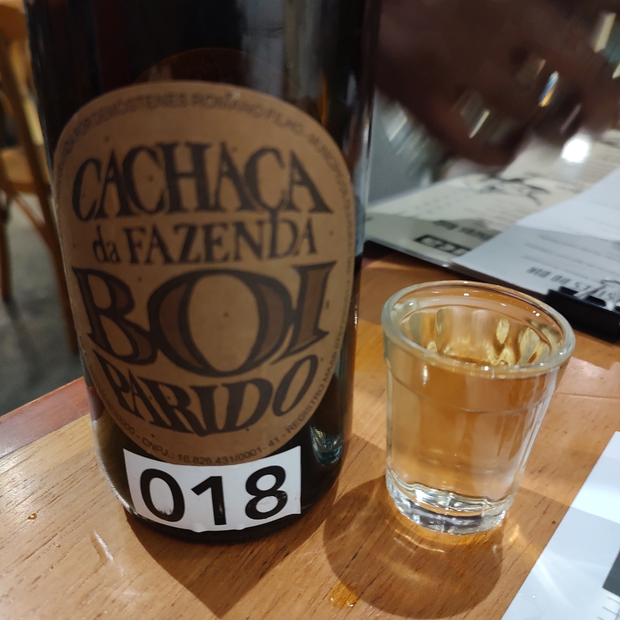 CACHAÇA DA FAZENDA BOI PARIDO