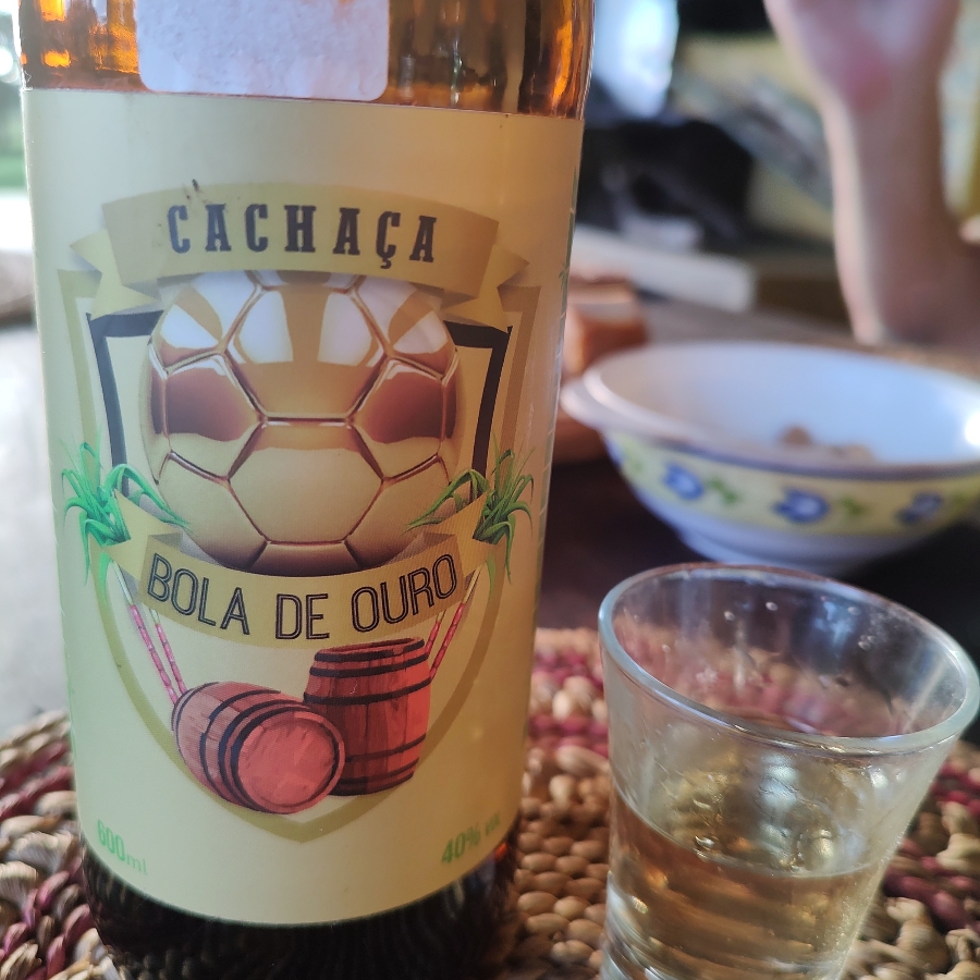 CACHAÇA BOLA DE OURO