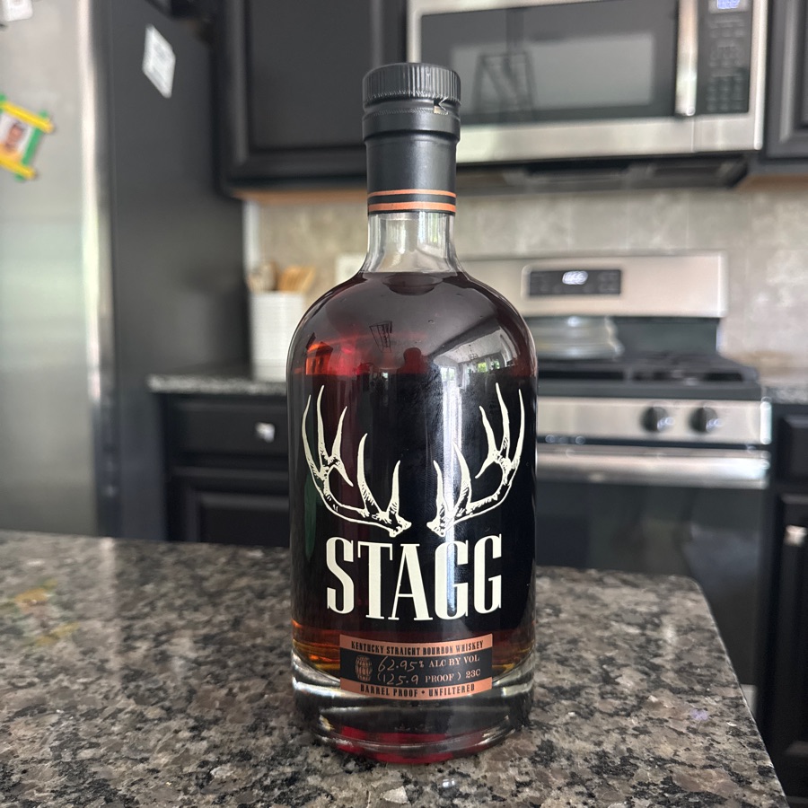 Stagg Kentucky Straight Bourbon Barrel Proof (23C - Winter 2023)