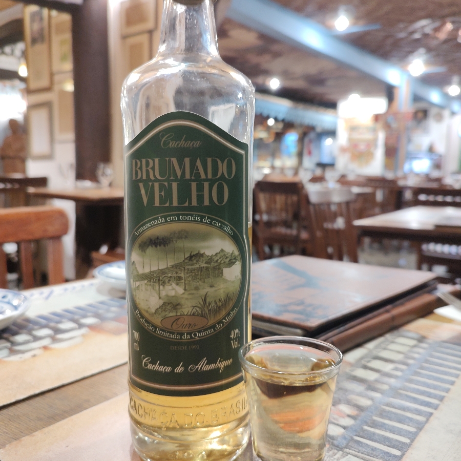 CACHAÇA BRUMADO VELHO OURO CARVALHO