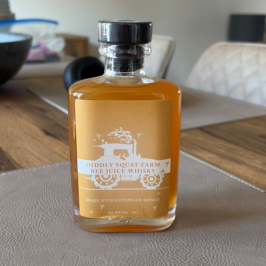 Diddly squat farm bee juice whisky