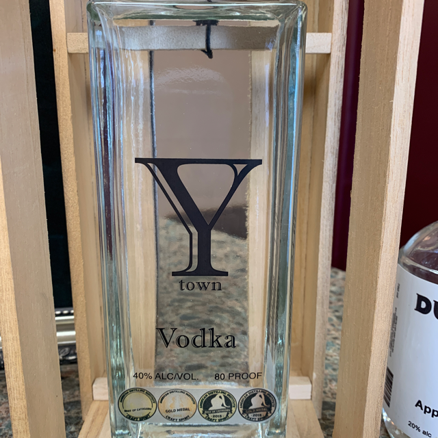 Candella Y Town Vodka