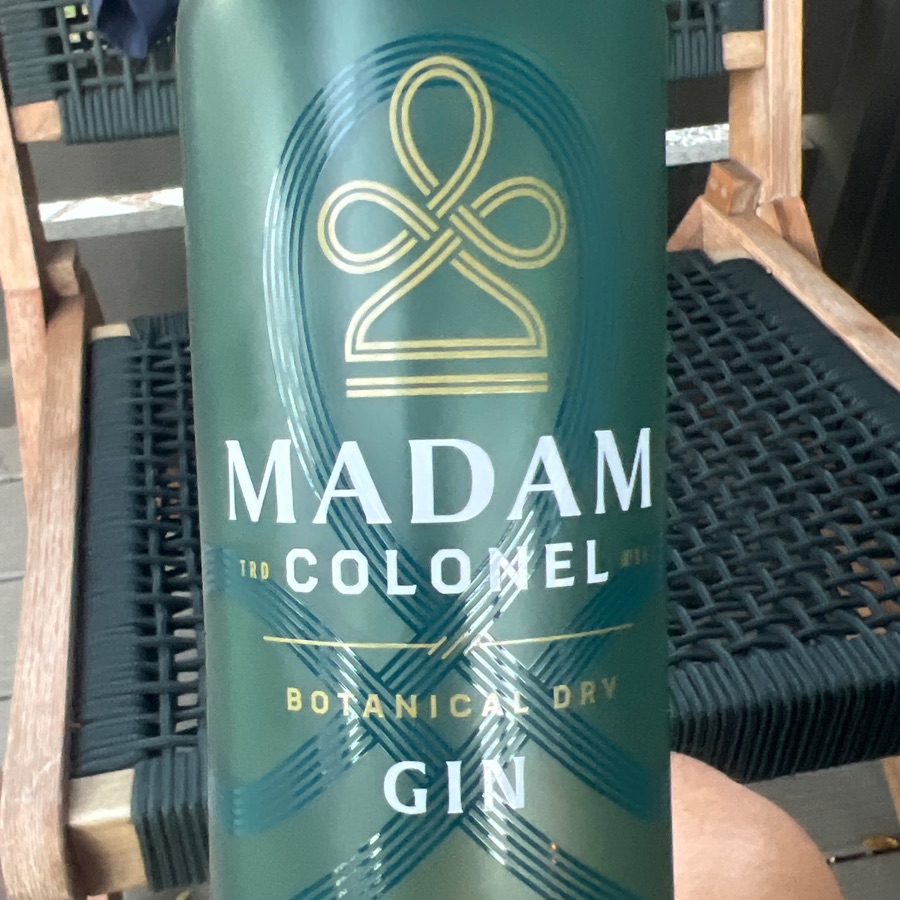 Madam Colonel Botanical Dry Gin