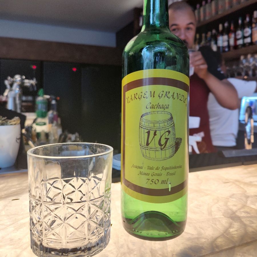 CACHAÇA VARGEM GRANDE OURO CARVALHO