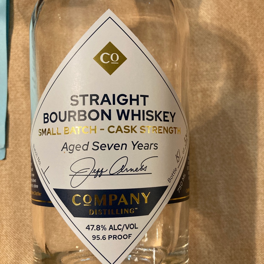 Straight bourbon whiskey small batch cask strength