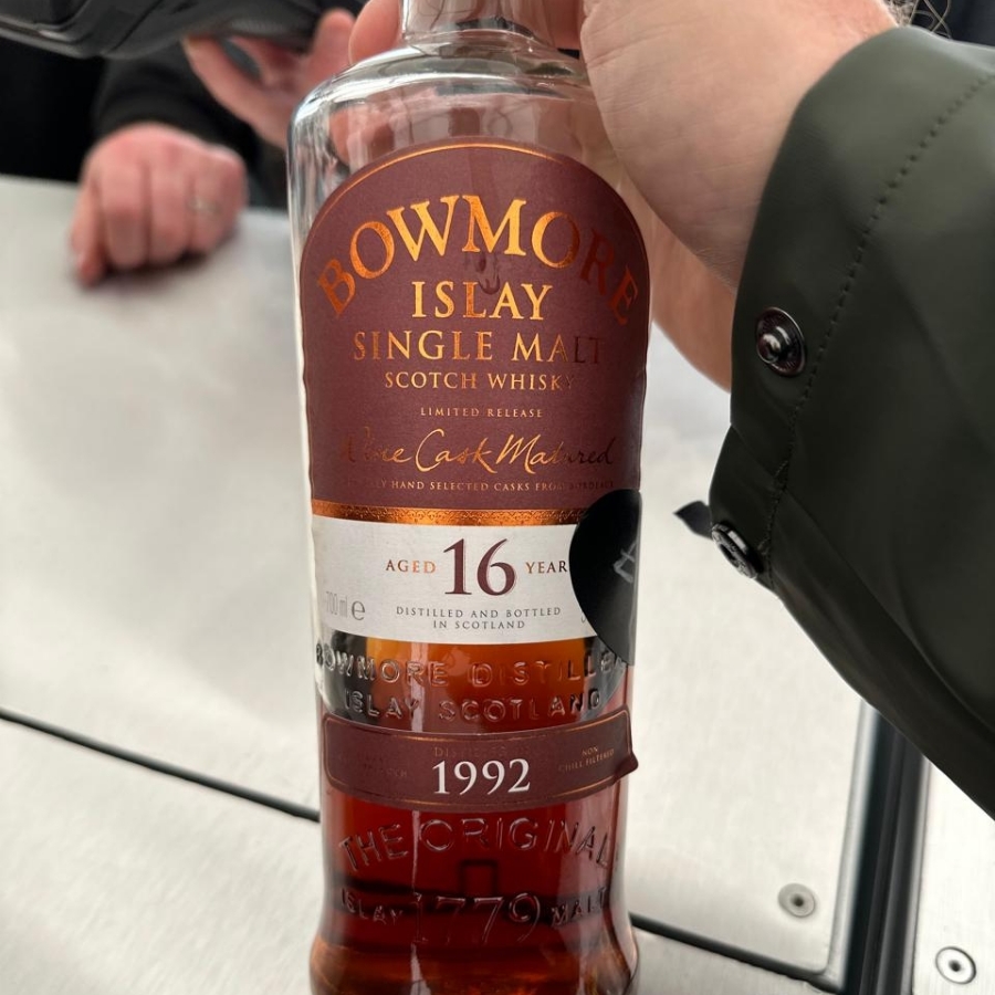 Bowmore 16yo 1992 vintage Wine Casks