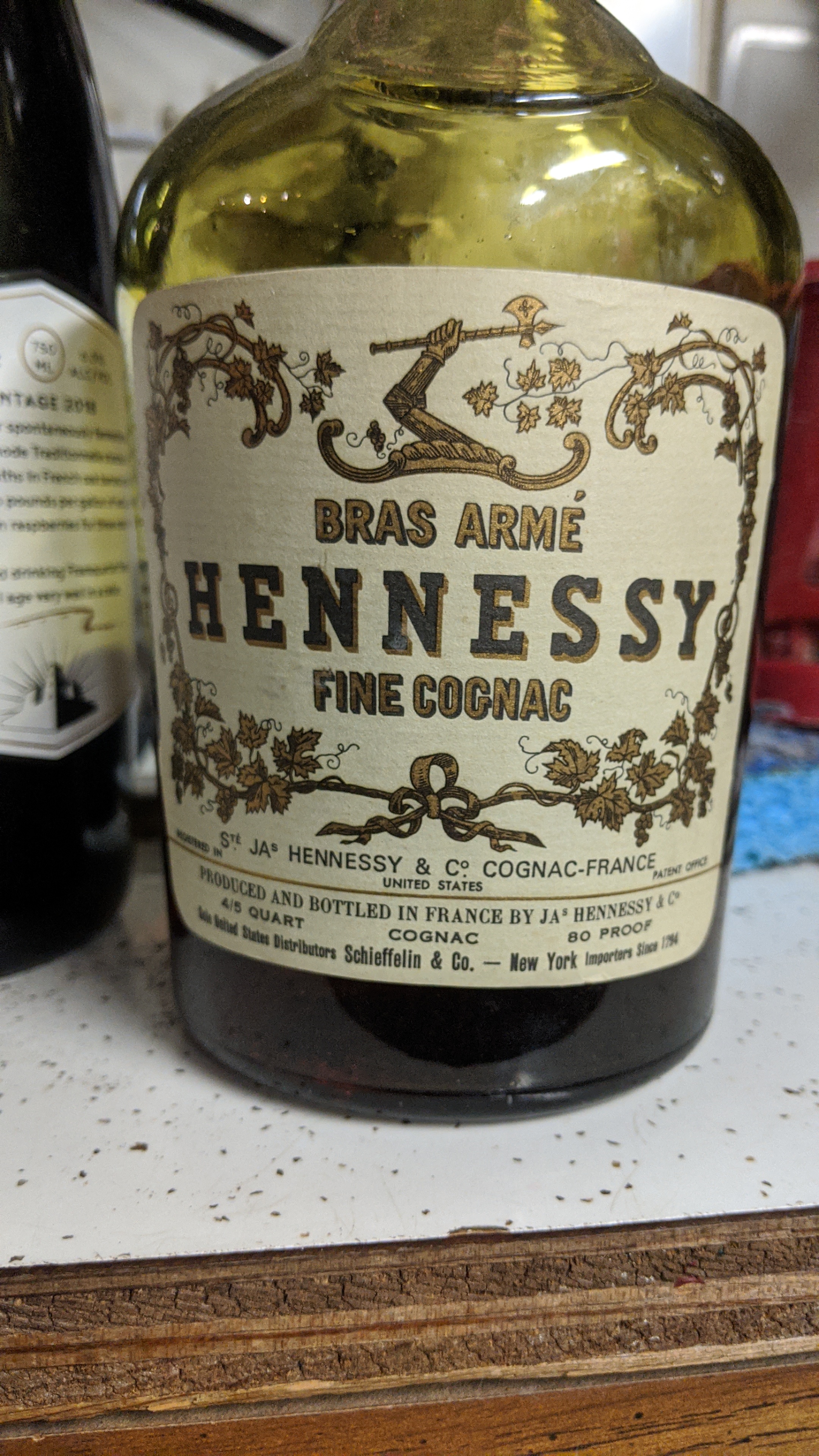 Hennessy Bras Armé Fine Cognac