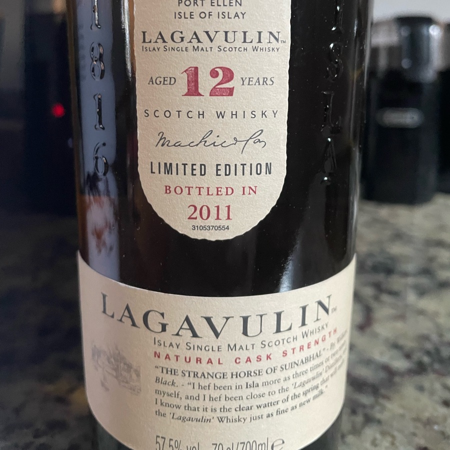 Lagavulin 12 Cask Strength (2011 release)
