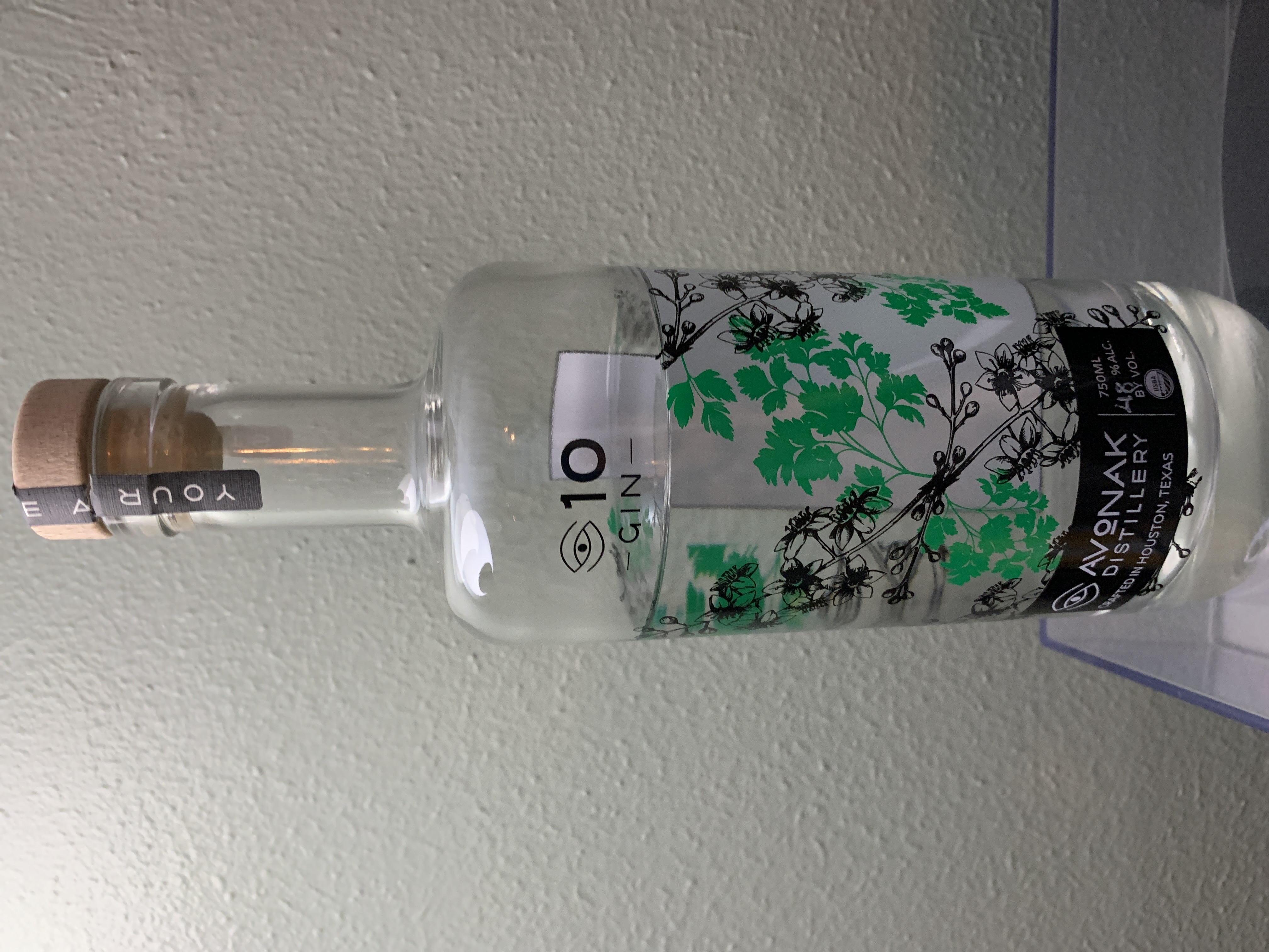Eye 10 Gin